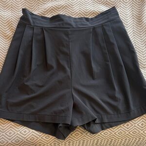 Wayre Travel Flow Shorts (Size Small, Black)